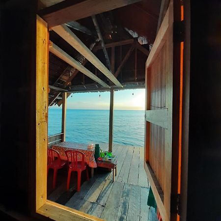 Nyanse Homestay - Raja Ampat Besir Экстерьер фото