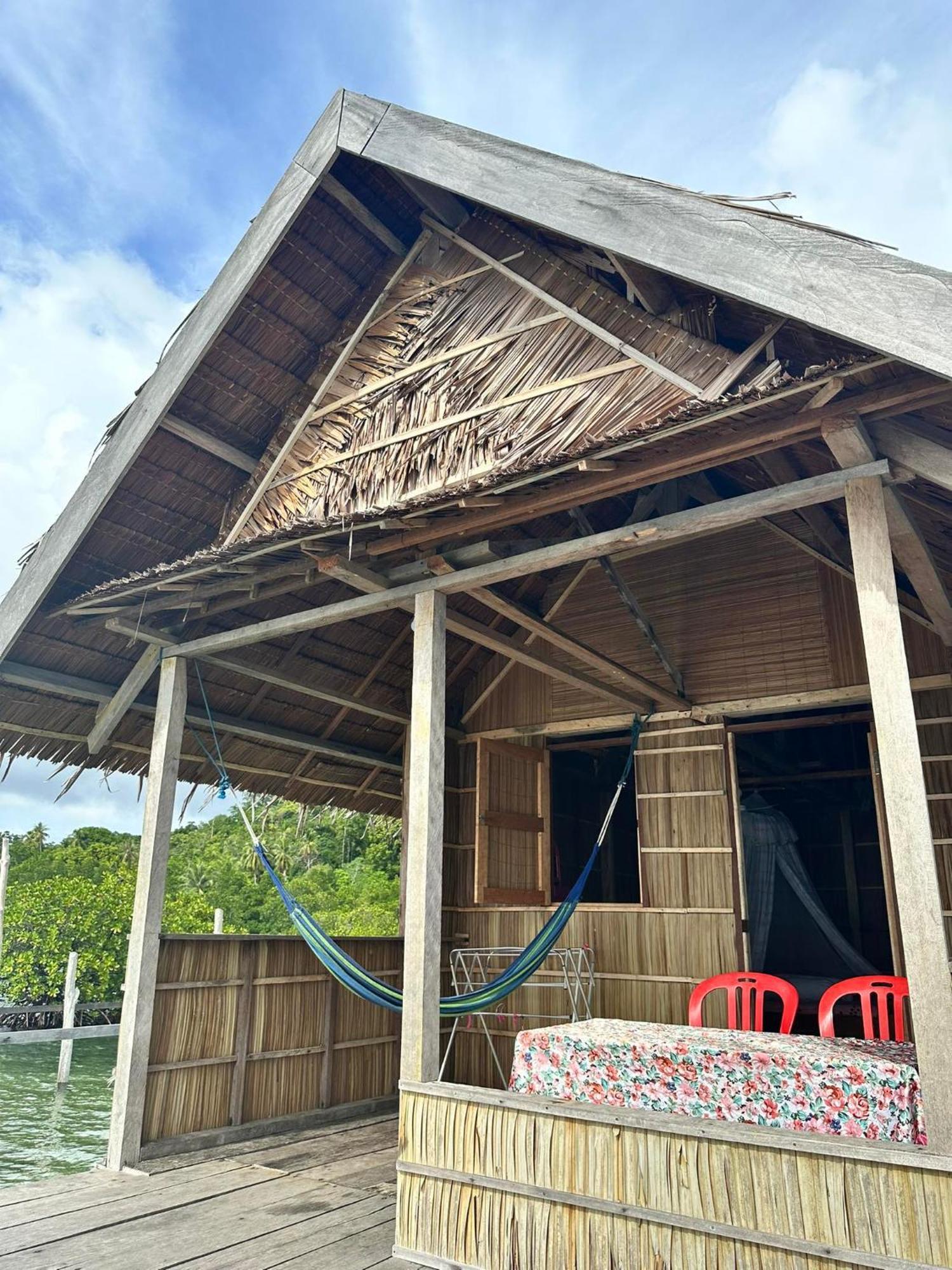 Nyanse Homestay - Raja Ampat Besir Экстерьер фото