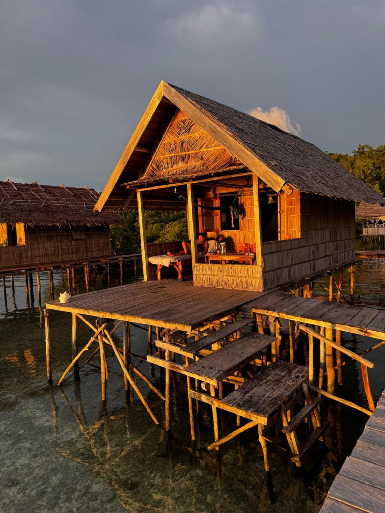 Nyanse Homestay - Raja Ampat Besir Экстерьер фото