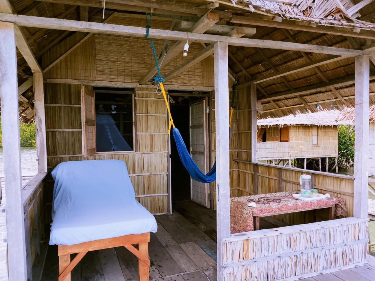 Nyanse Homestay - Raja Ampat Besir Экстерьер фото